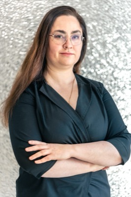 Carlota Schmidt — Profesora de Inglés, Modo Inglés
